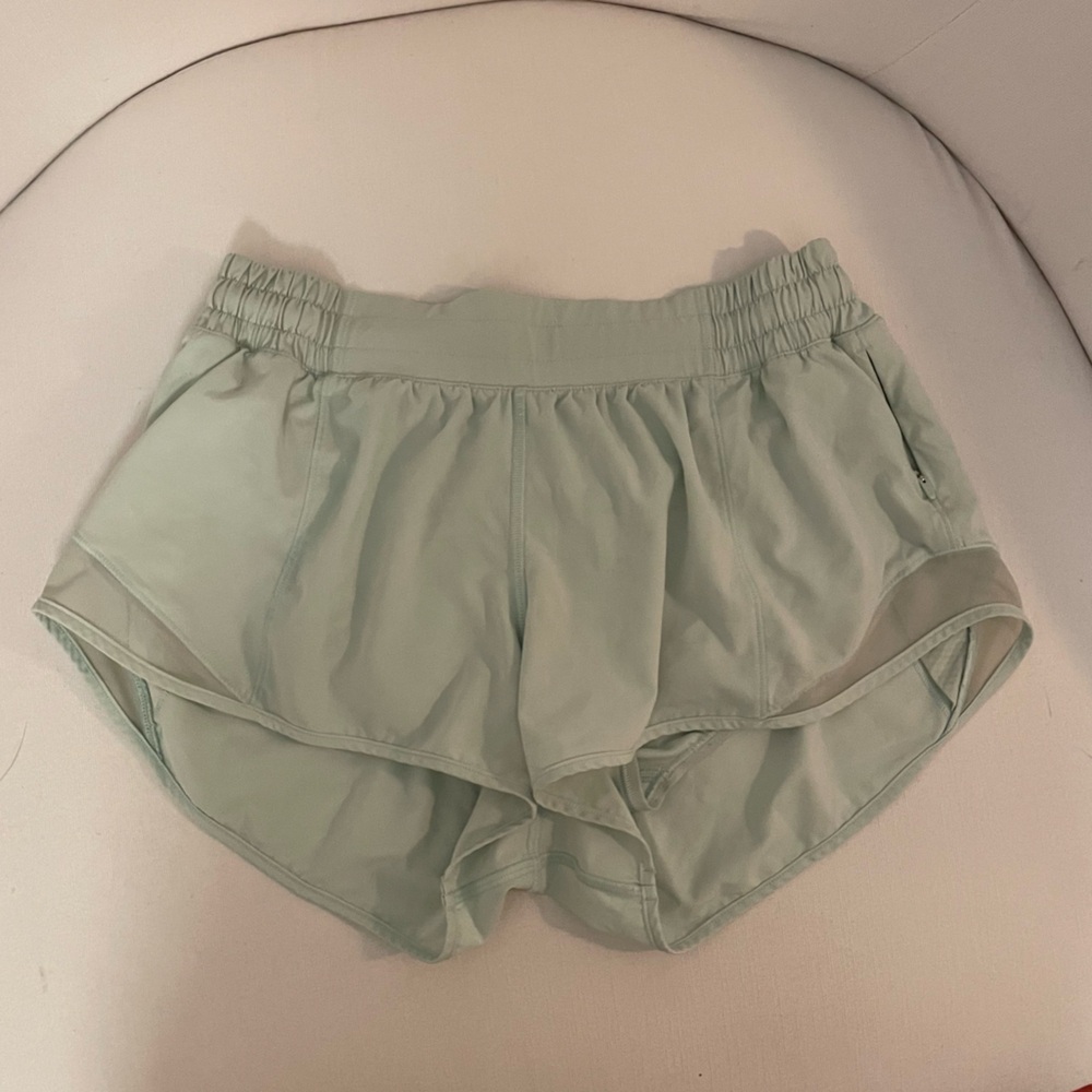 Lululemon - Hotty Hot Lined Shorts - Seafoam Green - size 8